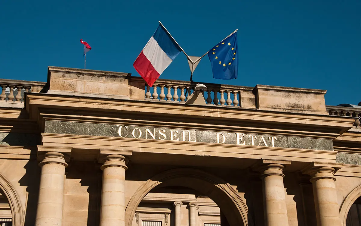 Algérie – France : rejet de la demande d’annulation de l’accord d’Evian