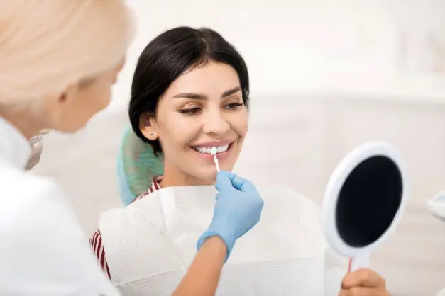 Conseils avant/après implant dentaire