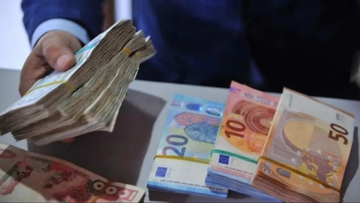 Cotations du dinar en Banque et au marché parallèle ce 20 février