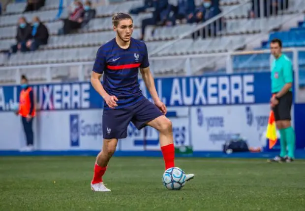 Equipe d&rsquo;Algérie : Belmadi négocie avec le franco-algérien Hadjam