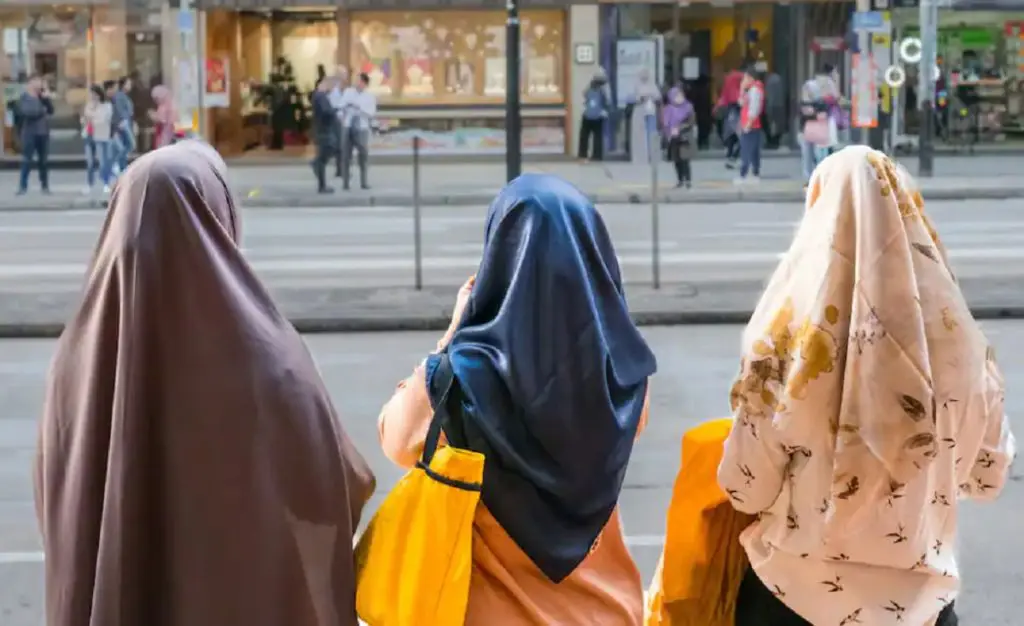 Port du voile – France: le recteur de la Grande Mosquée de Paris s’exprime