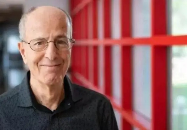 Lauréat du prix John-Von-Neumann de mathématiques 2023, le Pr Yousef Saad félicité par Tebboune