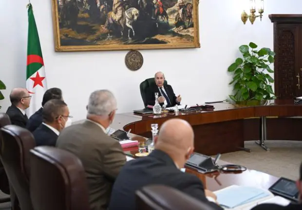 Ramadan 2023 : Tebboune ordonne d’approvisionner les marchés en produits de base