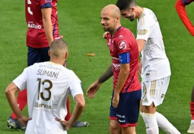 Accusé de racisme par Slimani : Gastien affiche sa rancune contre le joueur