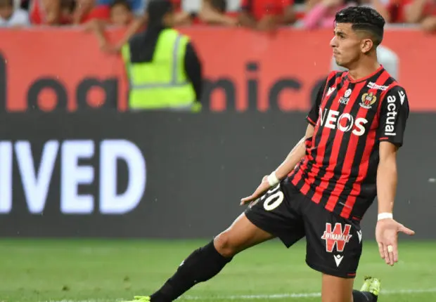 Ligue 1 : avec un geste technique réussi, Atal met Rayan Cherki en difficulté [VIDÉO]