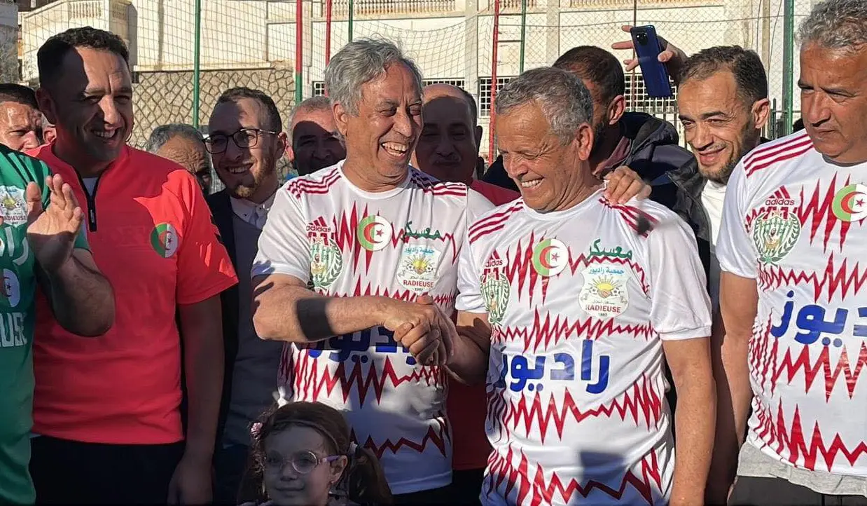 Après un match avec Belloumi, le chercheur algérien Belgacem Haba honoré à Mascara