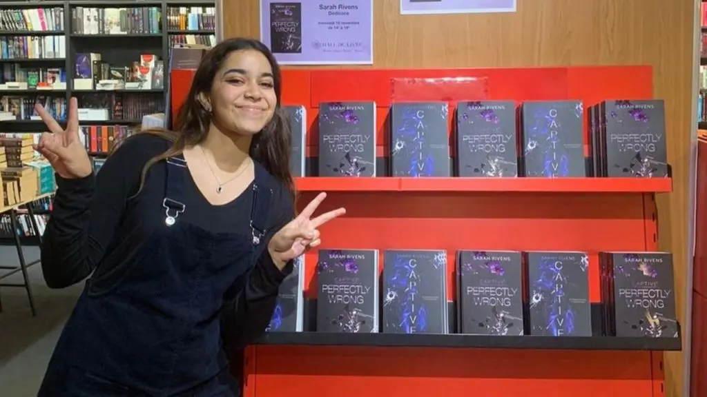 À seulement 24 ans, l&rsquo;Algérienne Sarah Rivens devient l&rsquo;écrivaine la plus lue au monde