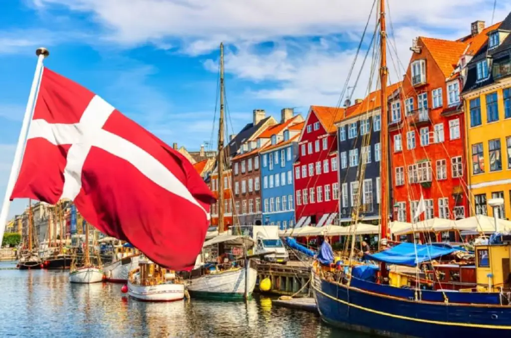 Pénurie de main d&rsquo;œuvre : le Danemark revoit sa politique d&rsquo;immigration