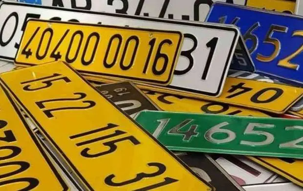Plaques d’immatriculation en Algérie : quelles sont les procédures de changement ?