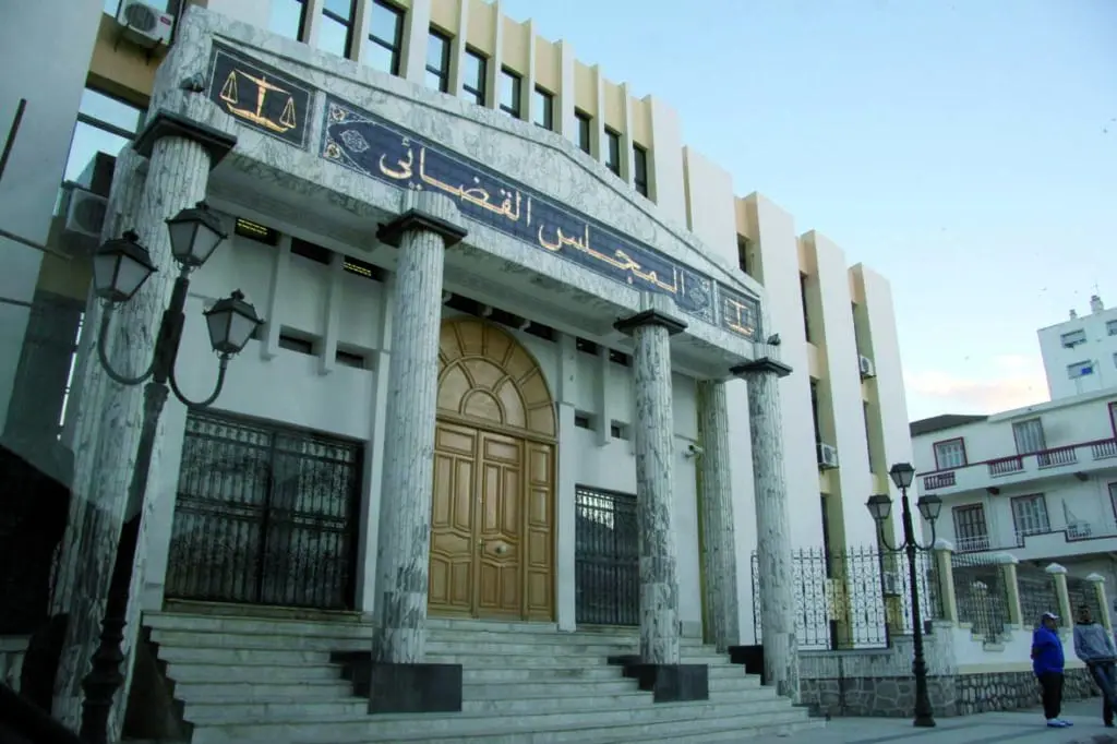 Annaba : 5 cadres de l’industrie sidérurgique sous mandat de dépôt
