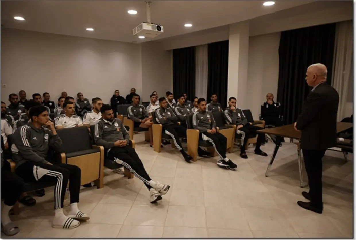 Equipe d’Algérie : Zefizef salue l’engagement des « nouveaux »