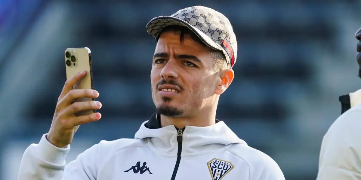 Litige sur le transfert de Chetti : la FIFA condamne lourdement le joueur et le SCO Angers