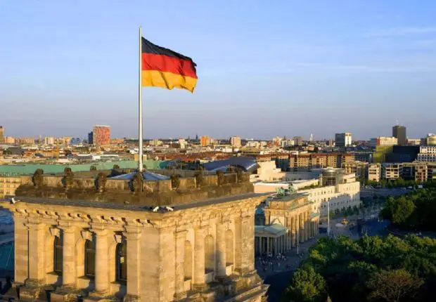 Immigration Allemagne : assouplissement des conditions d&rsquo;accès à la carte bleue européenne