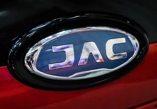 Industrie automobile : instructions strictes d’Aoun au président du groupe chinois JAC