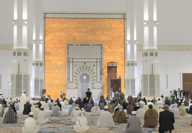 Prière du vendredi obligatoire le jour de l’Aïd ? Le ministère tranche