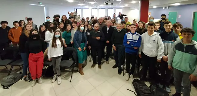 La 4ACG a la rencontre des Collégiens à Montfaucon sur Moine