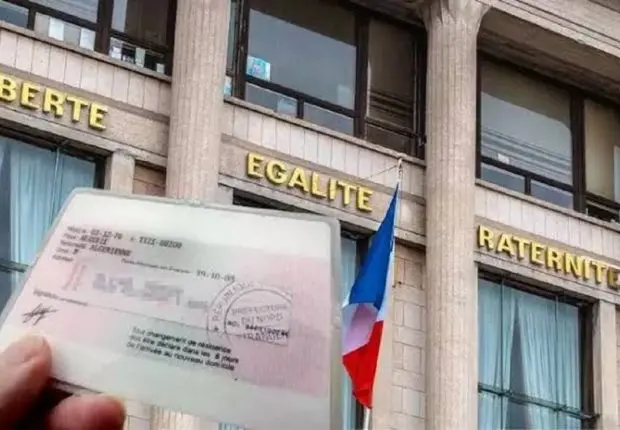 France : faute de titre de séjour, un Algérien licencié après 29 ans de carrière chez Renault