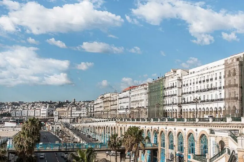 Tourisme : « Alger évoque des souvenirs de Marseille », journaliste londonien