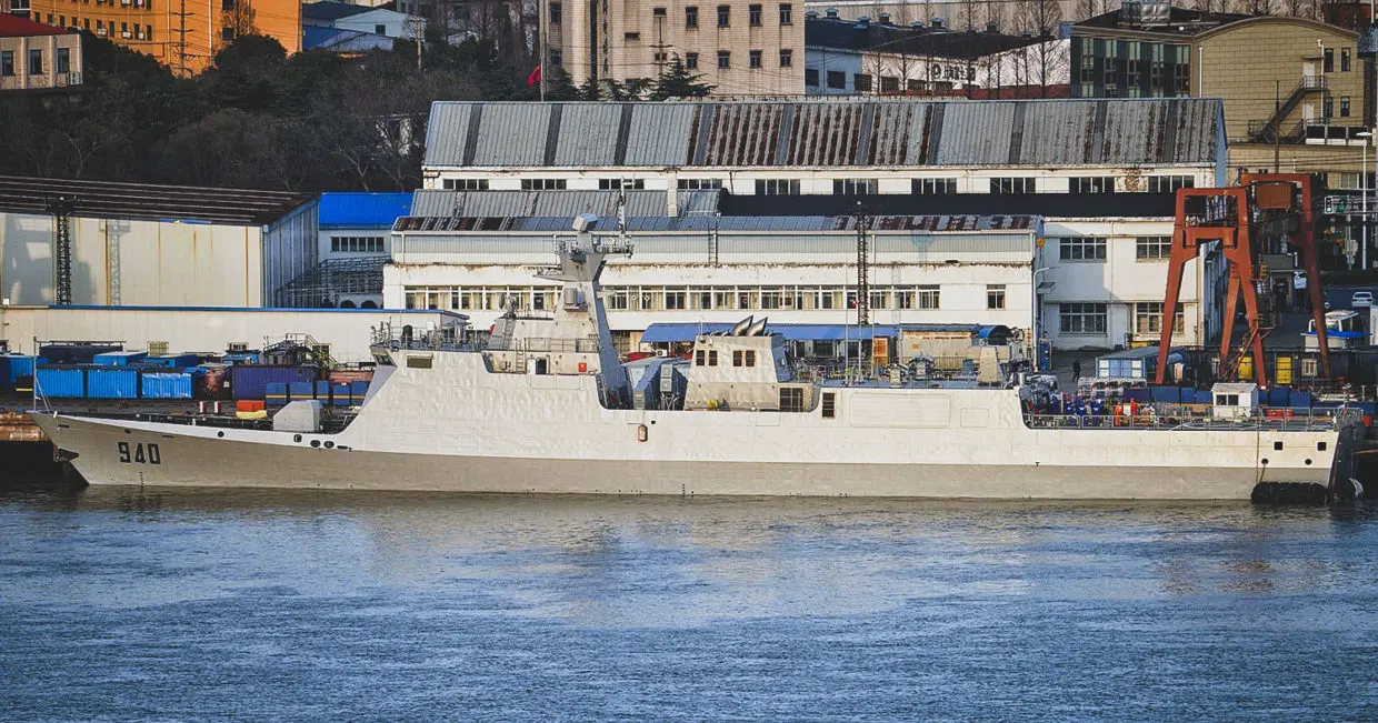 MARINE ALGÉRIENNE : La 1re corvette Al-Moutassadi accoste au port d’Alger