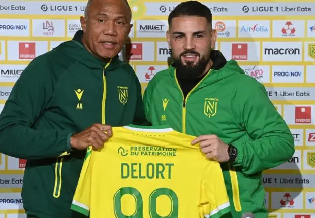 France : sifflé par les supporters du FC Nantes, Delort soutenu par Kombouaré