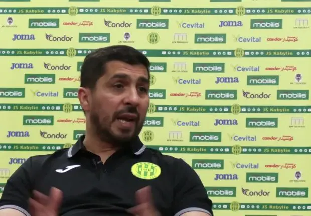 La JSK victime de l&rsquo;arbitrage : le manager général, Belkaïd, lâche une bombe