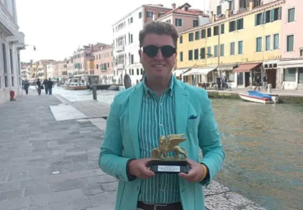 Italie : l&rsquo;artiste algérien Massinissa Askeur décroche le Lion d&rsquo;Or