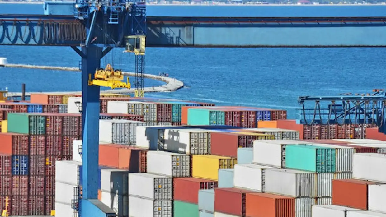 Licences d’importation – Algérie : le ministère du Commerce lève le verrou