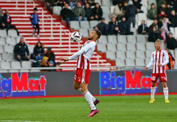 AC Ajaccio : la grosse mise au point de Pantaloni sur Belaïli