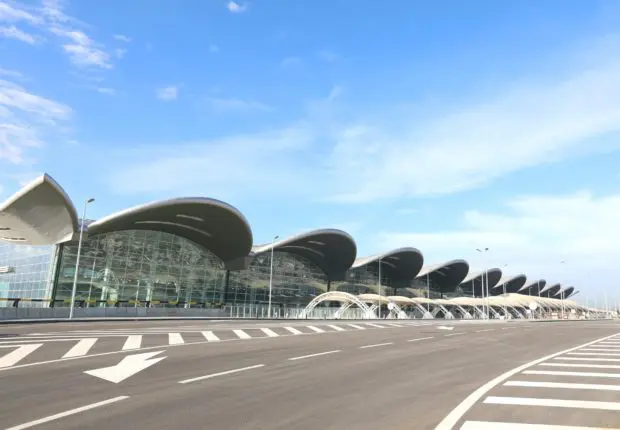 Aéroport d’Alger : tentative de transfert illicite de 122 000 euros déjouée