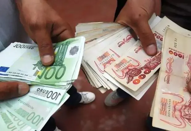 Comment l’Algérie veut éradiquer le marché noir des devises ?