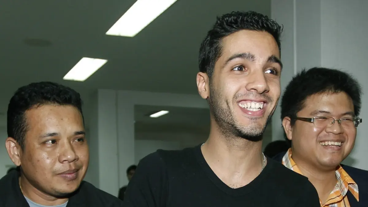 « À ma libération, j’irai en Algérie », le hacker Hamza Bendelladj lors de son procès en France