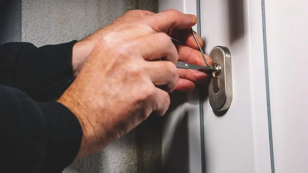 Bouira : un réseau spécialisé dans le cambriolage des maisons démantelé