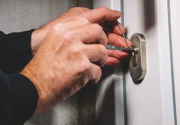 Bouira : un réseau spécialisé dans le cambriolage des maisons démantelé