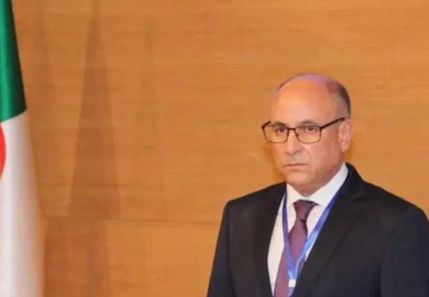 Commerce : adoption d’une feuille de route pour réguler le secteur