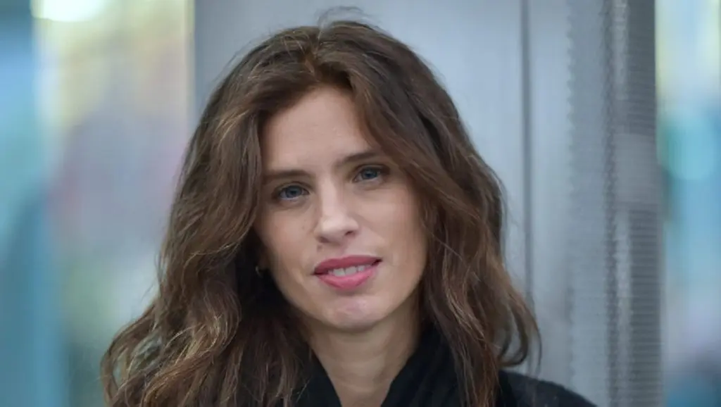 Se remémorant son enfance, l’actrice Maïwenn affirme : « en Algérie je me sens chez moi »