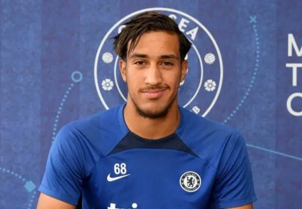 Le jeune espoir algérien Sami Tlemcani quitte Chelsea