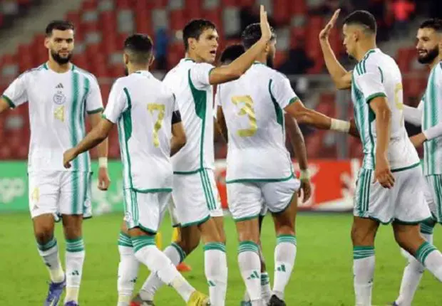 Appelé à la rescousse, un milieu de terrain retrouve les Verts après un an et demi