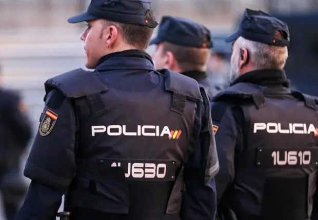 La police espagnole interpelle 3 Algériens soupçonnés de plusieurs vols avec violence