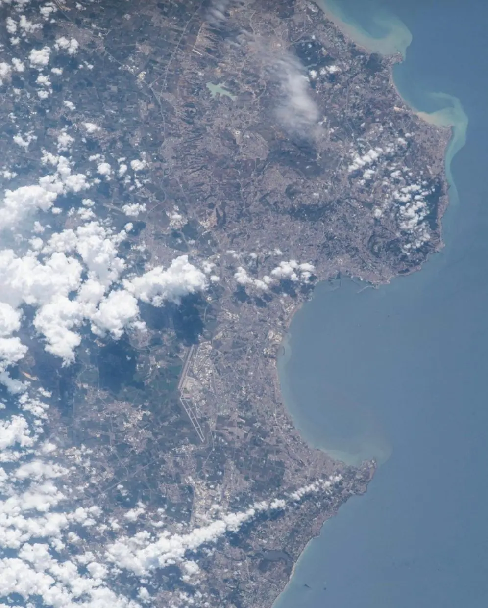 Alger vue de l'espace