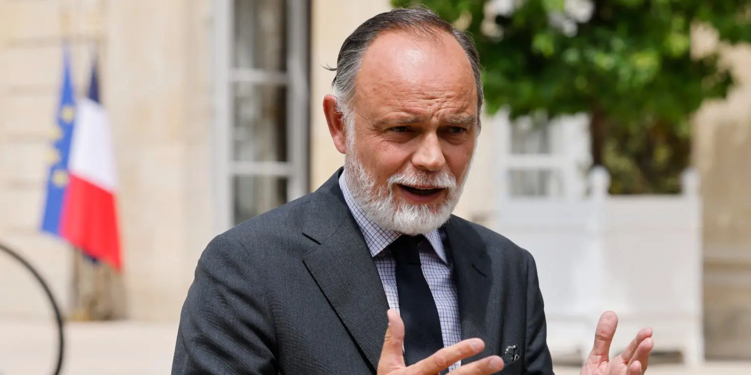 Édouard Philippe souhaite renégocier l’accord migratoire avec l’Algérie de 1968