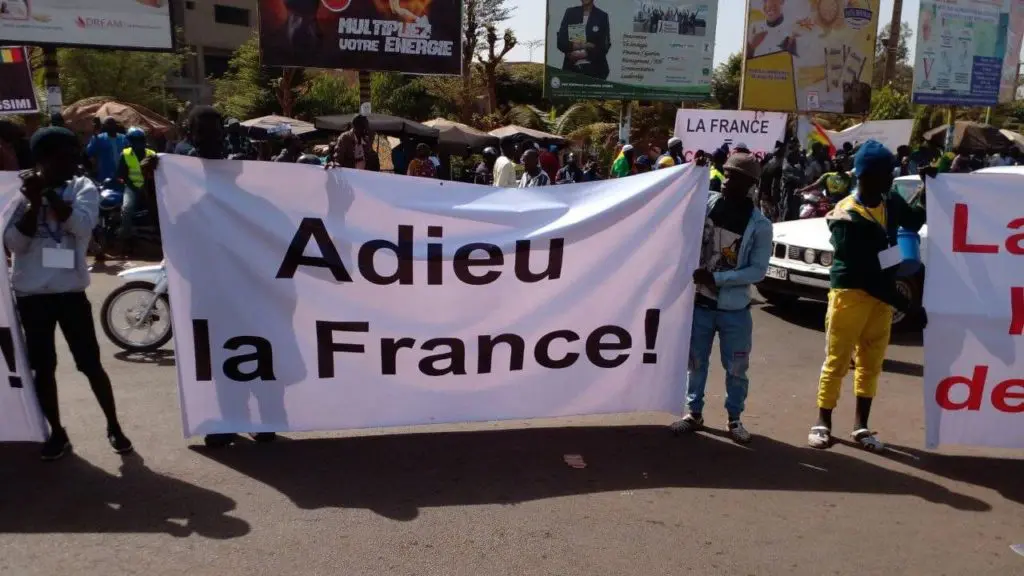 Après l’Algérie, le Mali donne un nouveau coup de semonce à la langue française