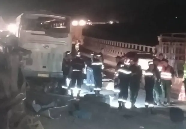 08 décès dans un accident de la circulation à Bordj Bou Arreridj, le conducteur d’un bus arrêté