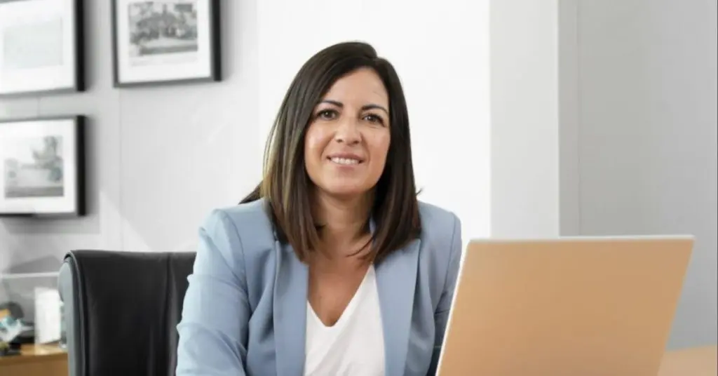 L’Algérienne Zineb Ghout nommée Directrice chez Peugeot France
