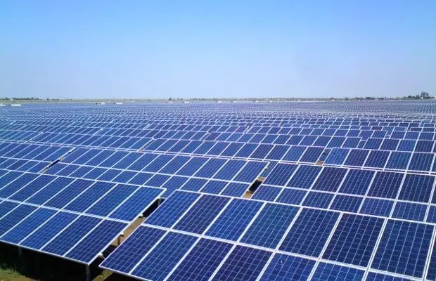 Sonelgaz : 77 offres acceptées pour la réalisation du projet solaire de 2 000 MW