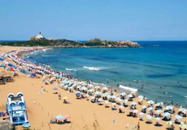 Les autorités sévissent contre la « Mafia des plages » à Alger