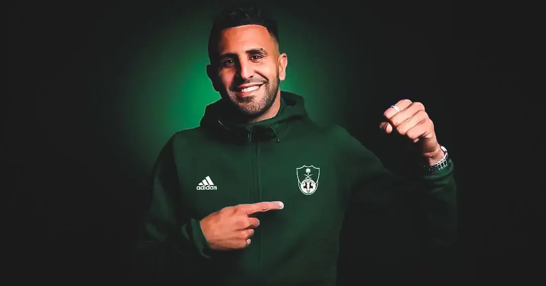 Une vidéo de Mahrez dans l’hôtel d’Al Ahli fuite et devient virale