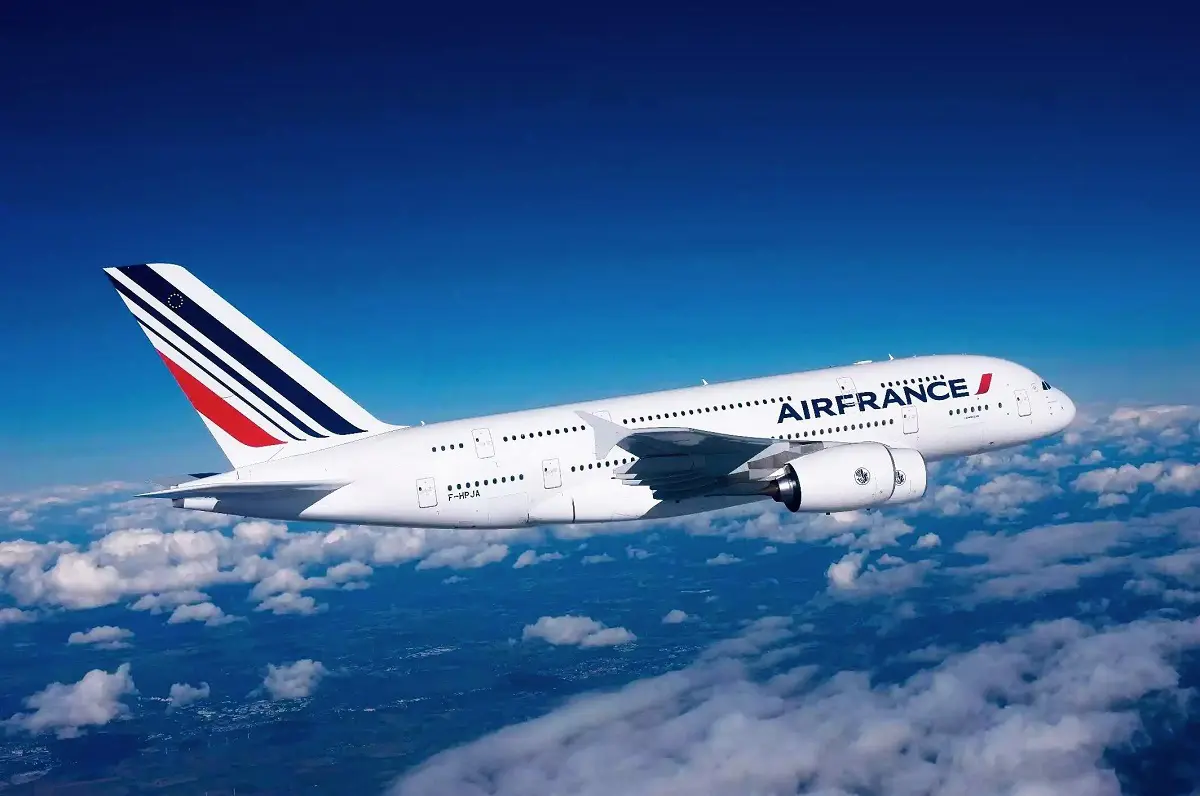 Vols Alger – Paris : Air France met en promotion ses billets