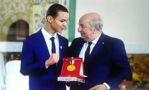 Tebboune distingue les lauréats du BEM et BAC 2023 lors d’une cérémonie