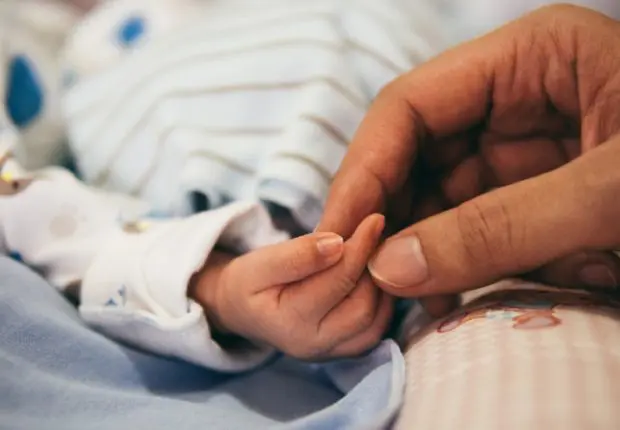 Accusée d’avoir tué son nouveau-né, une maman algérienne jugée en France