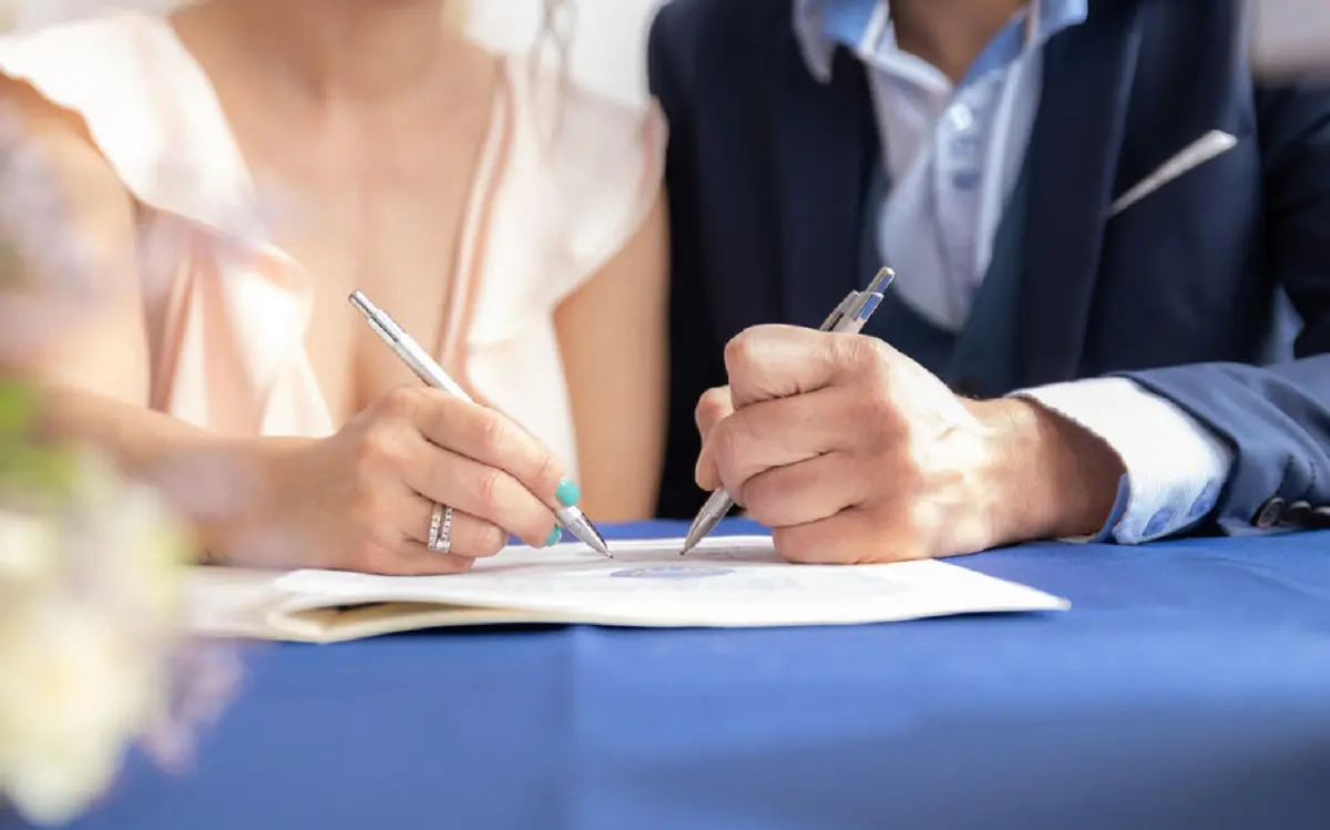 Un maire français refuse catégoriquement de marier un Algérien sous OQTF